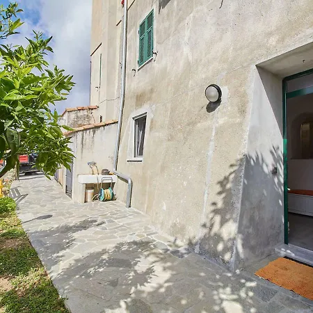 Via Garibaldi Orco Feglino